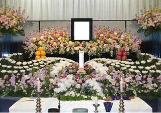 写真：家族と親しい人でシンプルに行った家族葬